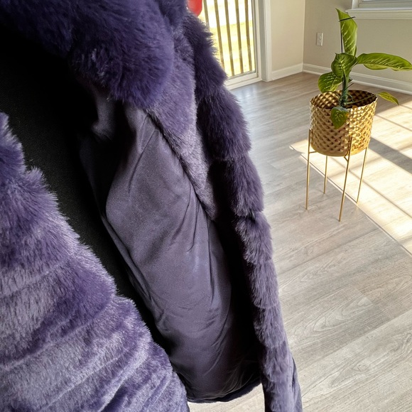 NWT Rachel Zoe Blue faux fur - Picture 4 of 14